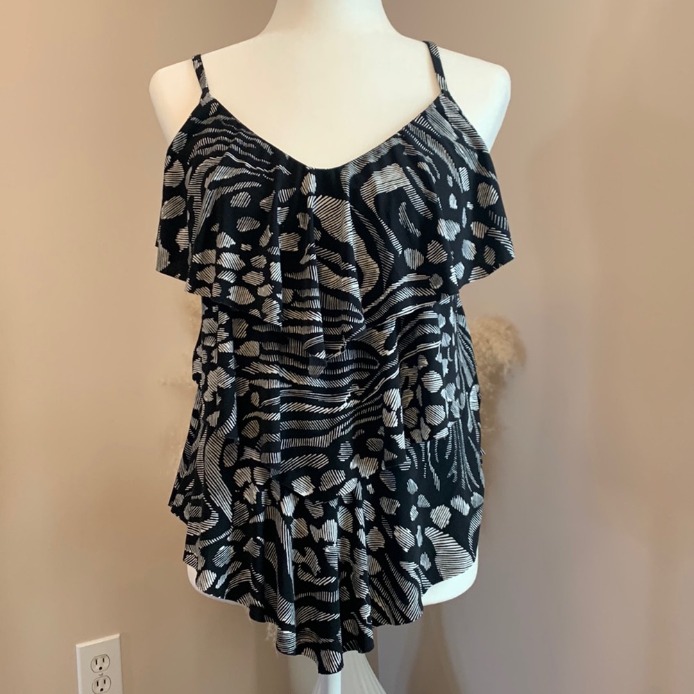 MagicSuit women swimwear top